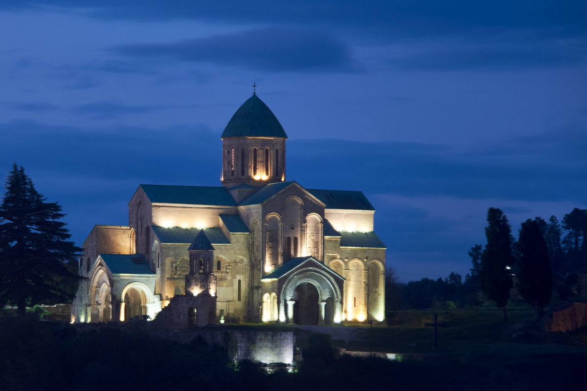 ქუთაისი, ბაგრატის ტაძარი Kutaissi, Bagrati-Kathedrale (1003), Kutaisi, Georgia, 2019