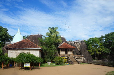 Isurumuniya Rock Temple, Anuradhapura, 2015