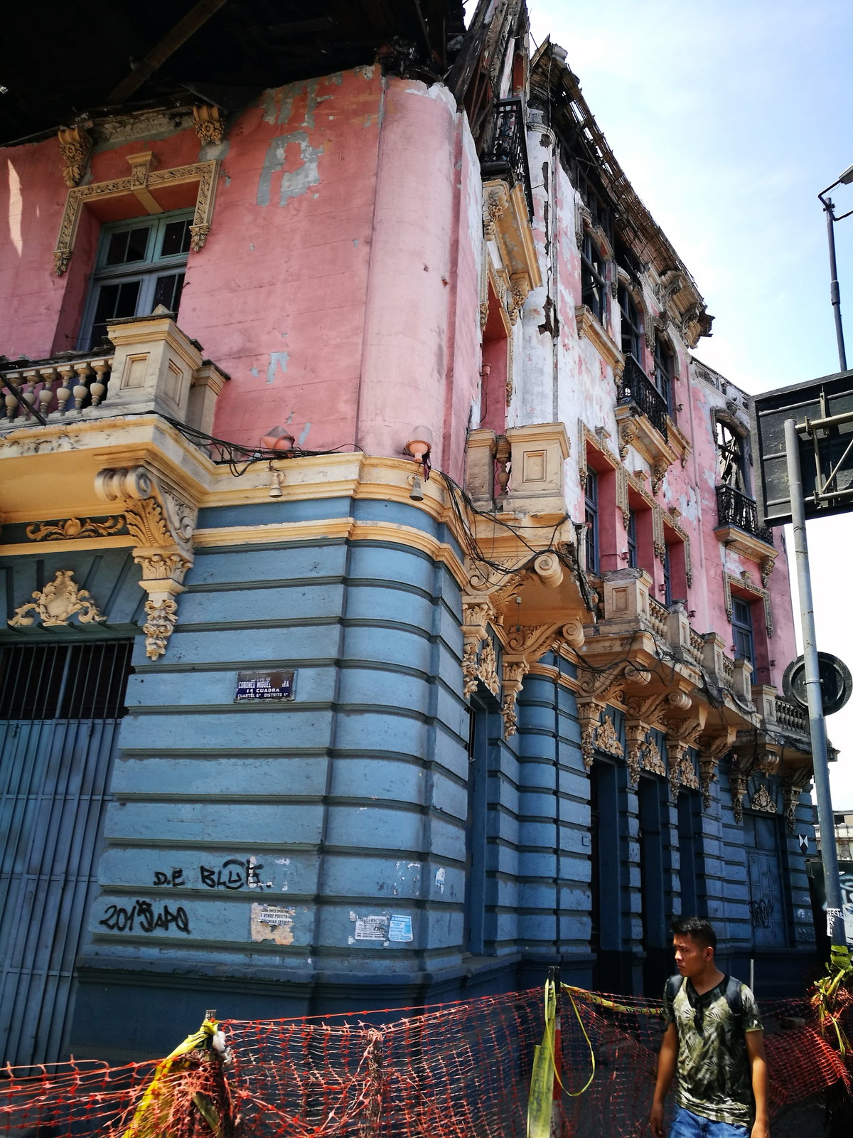 Edifici cremat de la Plaza Dos de Mayo, Lima, Peru, 2017