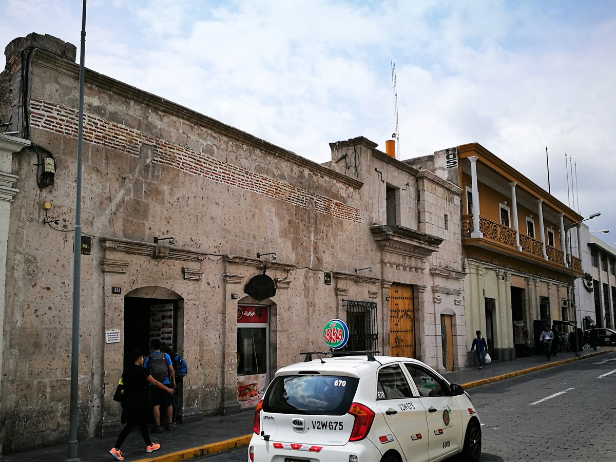 Edificis del carrer San Francisco d'Arequipa02, Arequipa, Peru, 2017