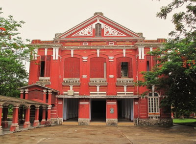 Quoc Hoc main building (side), Hue, 2012