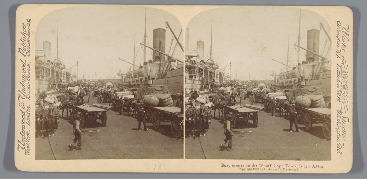 EU: Kade met veel mensen en paardenwagens in Kaapstad (1900), Cape Town, South Africa, 1900