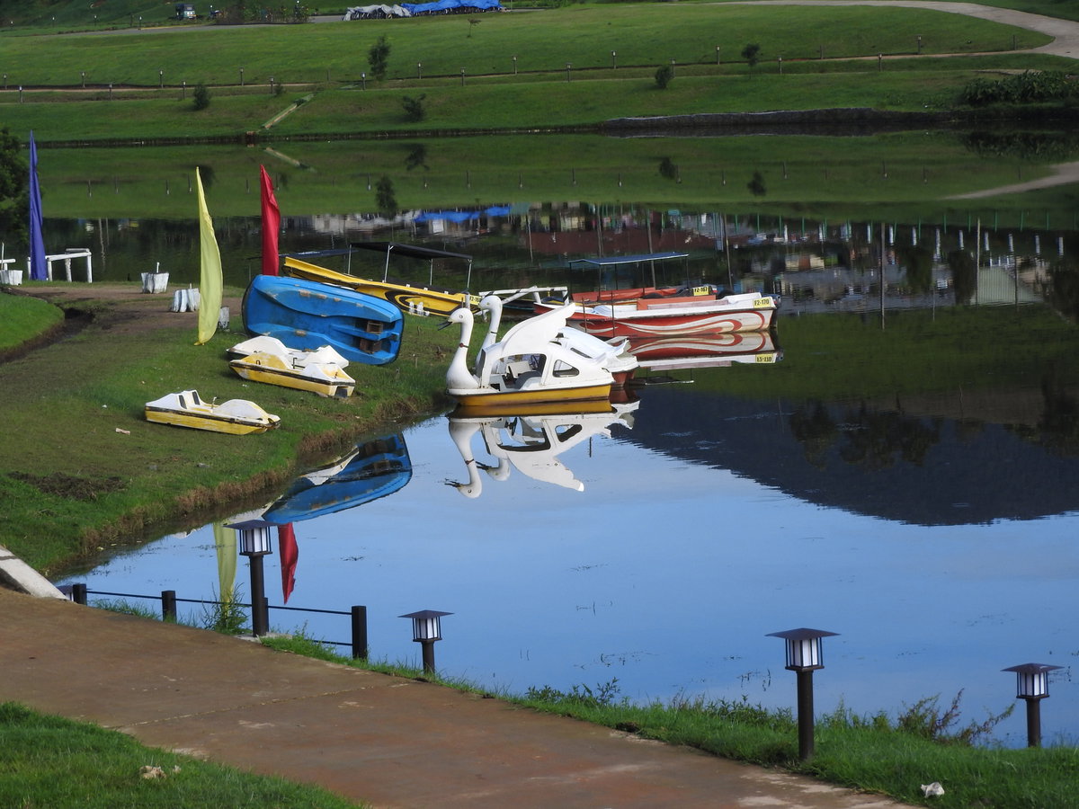 Lake-2-badulla road-nuwara eliya-Sri Lanka, Nuwara Eliya, Sri Lanka, 2019