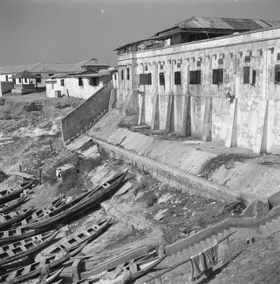 EU: Gebouw naast Ussher Fort, zeezijde (1966), Accra, 1966