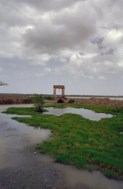 EU: Overzicht Sluis te Nieuw-Amsterdam met omgeving (1998), Nieuw Amsterdam, 1998