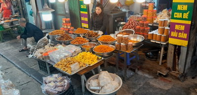 Chi Linh Park Hanoi market, Hanoi, 2025