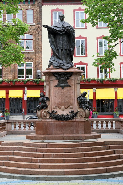 Monument du Cardinal Elzear-Alexandre Taschereau 15, Quebec City, 2019
