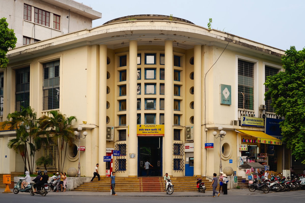 Post office building, Hanoi, Vietnam, 2015