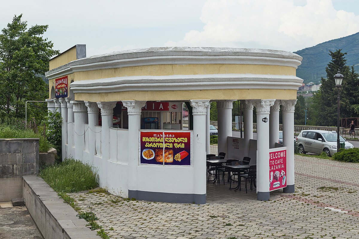 Mccheta, Kawiarnia w starym budynku, Mtskheta, Georgia, 2016