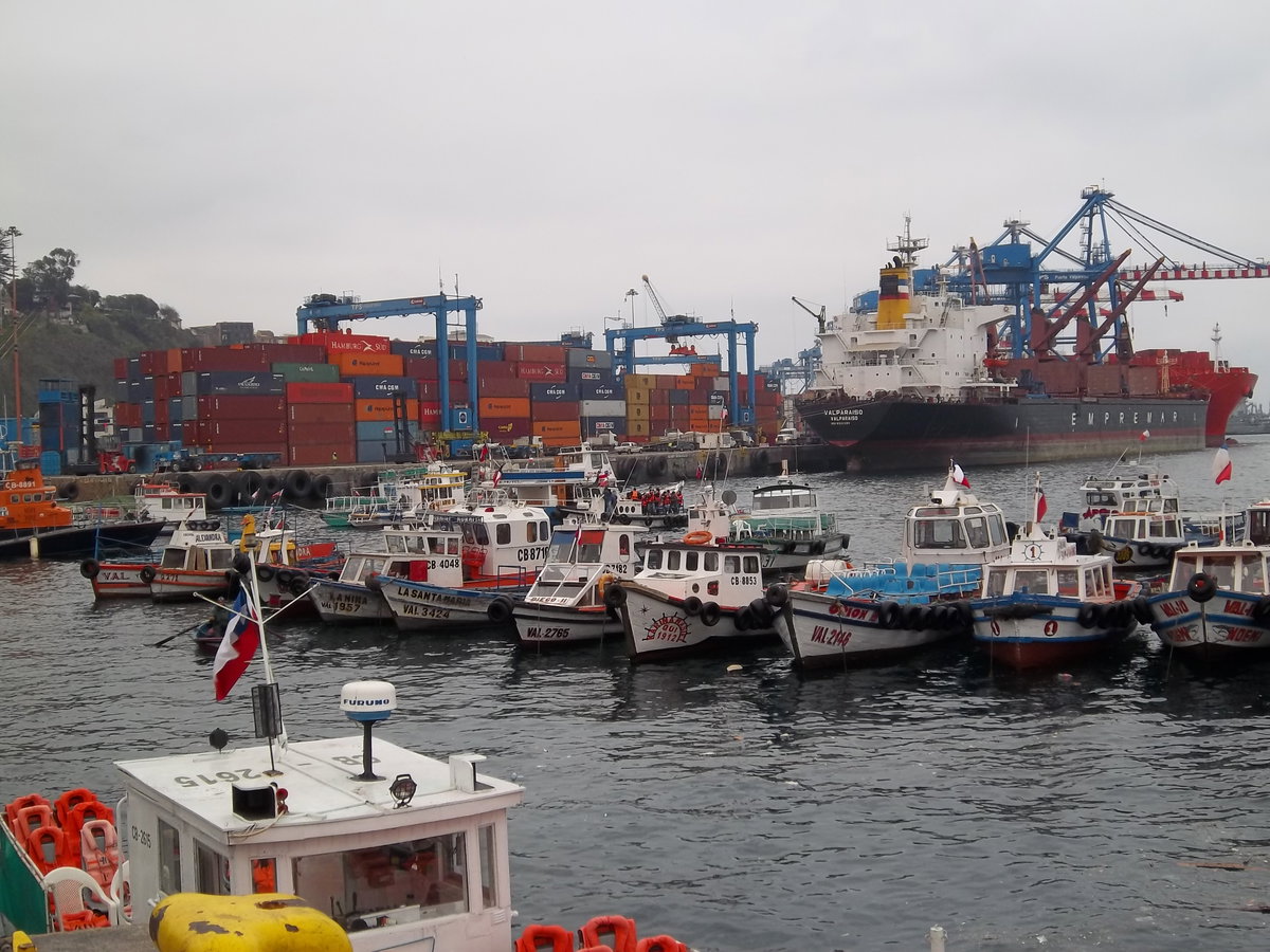 Muelle Prat, Puerto de Valparaíso 1, Valparaíso, Chile, 2011