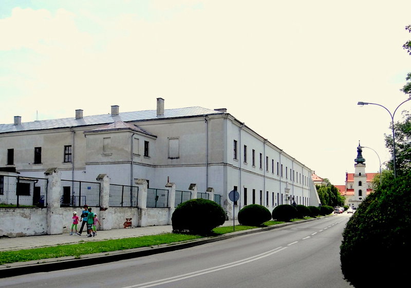 Zamość. Nowa Brama Lubelska in 2014 — Zamość. Dawna Akademia Zamoyskich 8