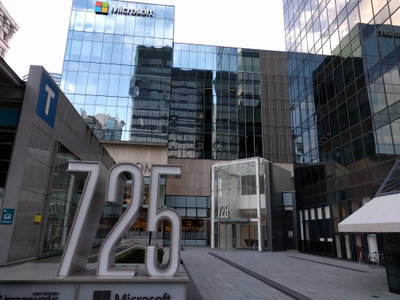 725 Granville Street exterior, Vancouver, 2016