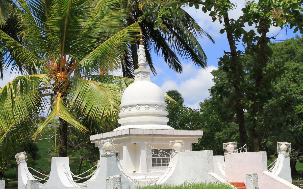 Temple, Anuradhapura, Sri Lanka, 2013