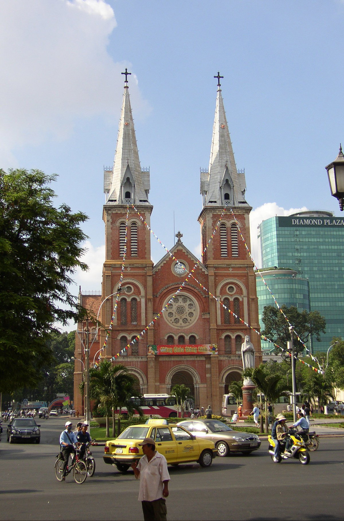 HCM-City Kathedrale, Ho Chi Minh City, Vietnam, 2005