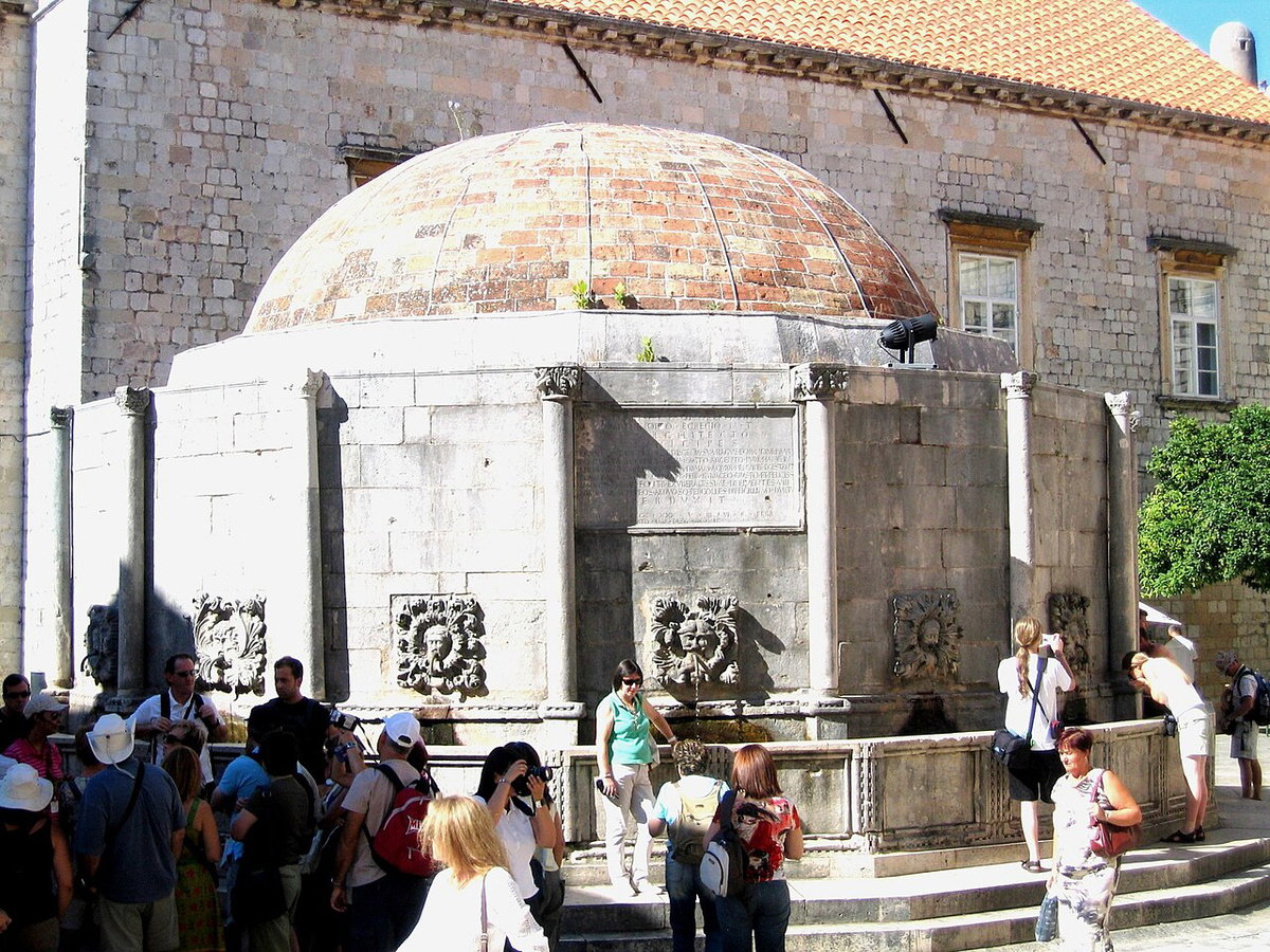 Croatie Dubrovnic Grande Fontaine Onofrio, Dubrovnik, Croatia, 2008