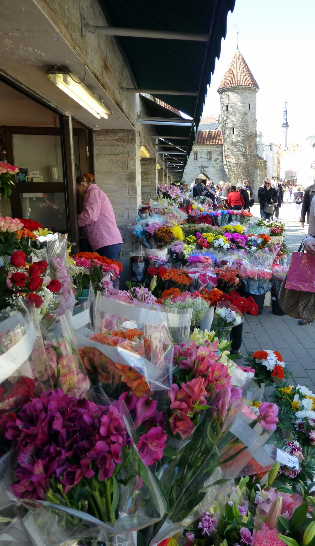 Tallinn, Kesklinn - Viru - Flower Market - Tallinn, Kesklinn - Viru - lilleturg, Tallinn, Estonia, 2012