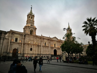 Catedral d'Arequipa al capvespre, Arequipa, 2017