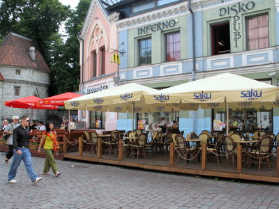 Blumenmarkt in der Lehmstraße, Tallinn — photos through time