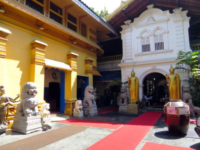 Gangaramaya Temple, Colombo — photos through time