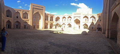 Koutloug Mourad Inak madrasa, court, Khiva, 2017