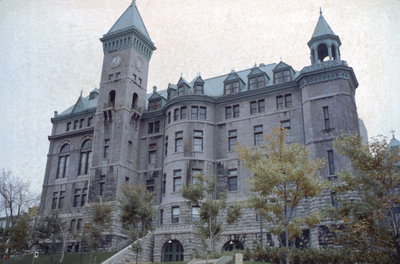 Hôtel de ville, Québec façade, rue des Jardins, Quebec City, 1970