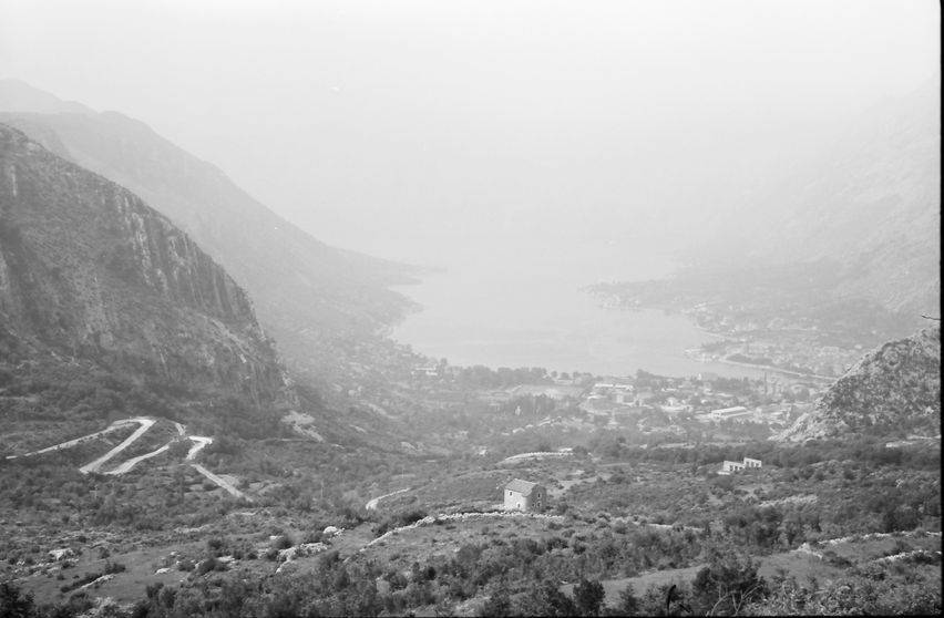 EU: Kotor, Cattaro: Blick von der Lovcenstraße auf Kotor (1961), Kotor, Montenegro, 1961