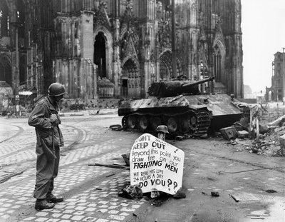 Warning sign in cologne, Cologne, 1945