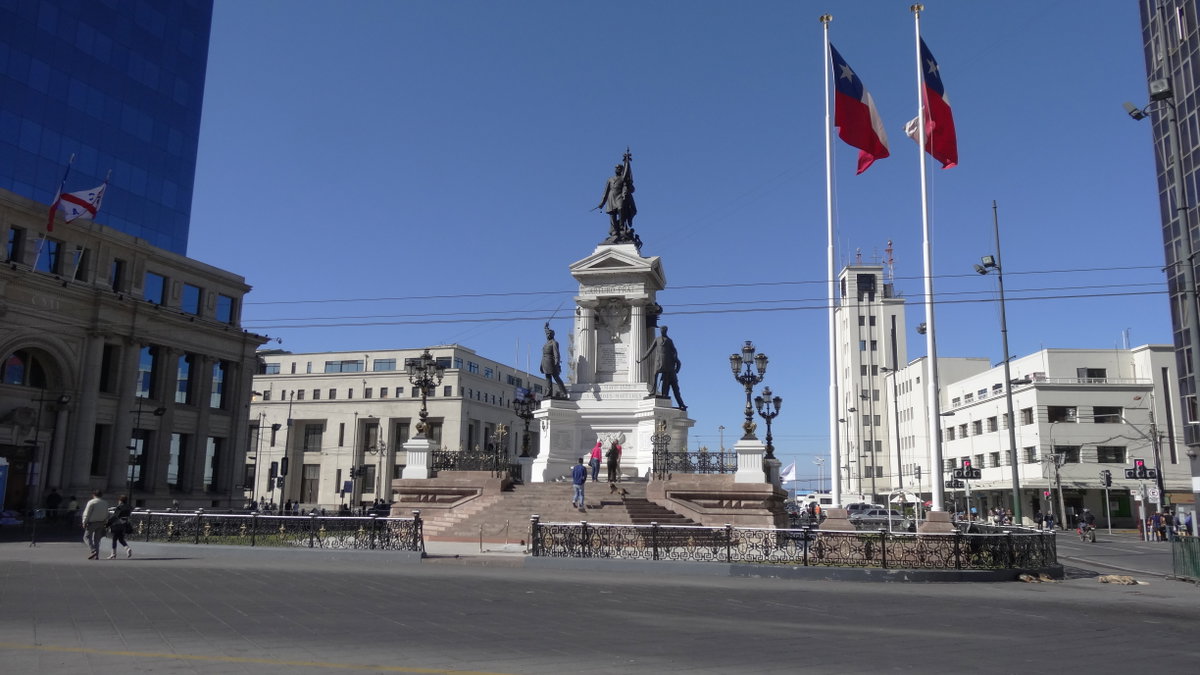 PLAZA SOTOMAYOR, Valparaíso, Chile, 2013