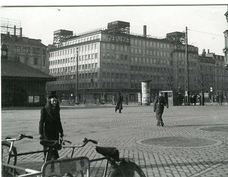 JP Koebenhavn ubt in 2015 — Den tyske rigsbefuldmægtigedes hovedkvarter på Dagmarhus ved Rådhuspladsen. Platformene på taget er til antiluftskyts
