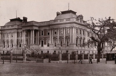 EU: Cape Town, South Africa: houses of parliament. Woodburytype, after a photograph by Robert Harris (1888), Cape Town, 1888