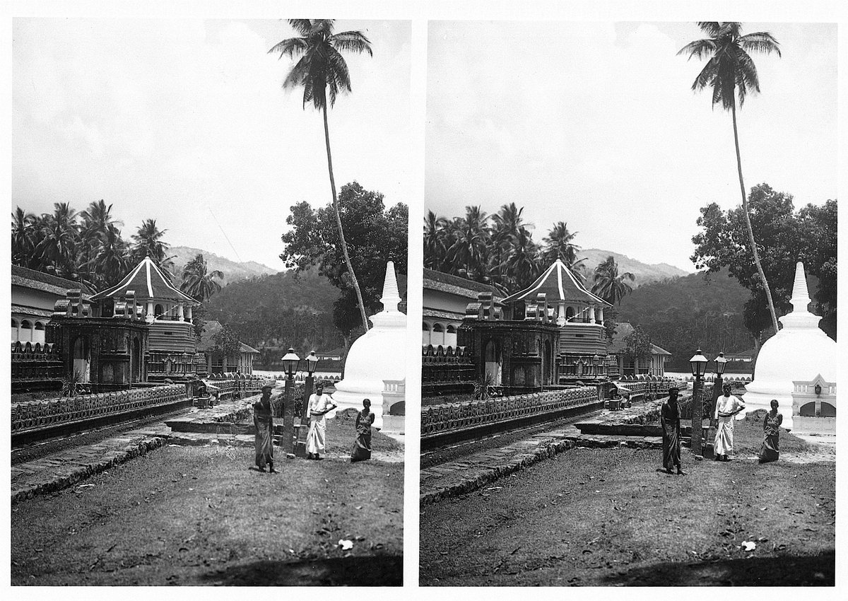 EU: Kandy, Sri Lanka. Tooth temple. Locals in front of Stupa (1913), Kandy, Sri Lanka, 1913