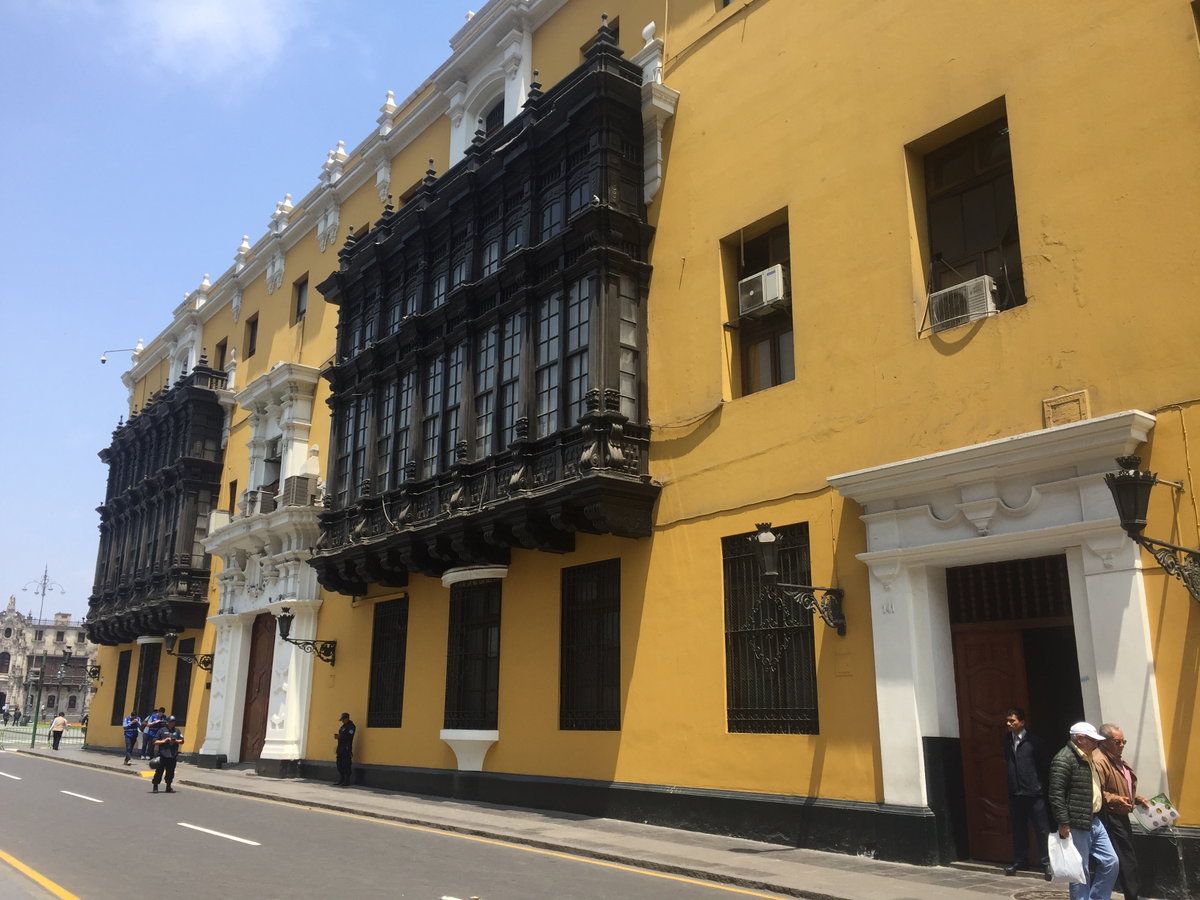 Palacio Muncipal lado de Conde Superunda, Lima, Peru, 2018