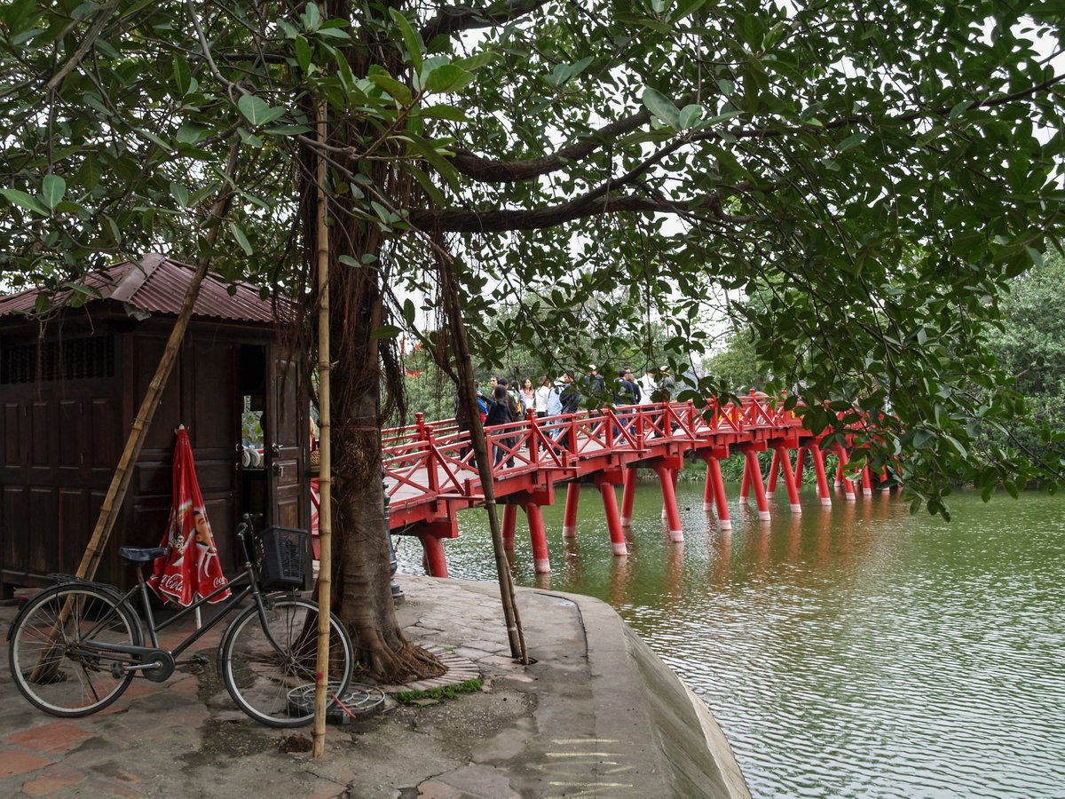 The Huc Bridge, Hanoi, Vietnam, 2007