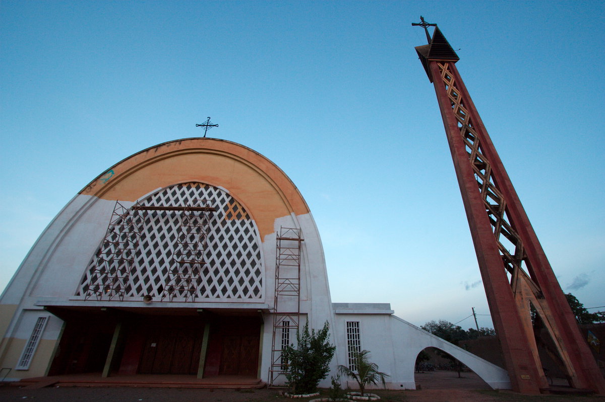 Kathedrale von Bobo-Dioulasso 01, Bobo-Dioulasso, Burkina Faso, 2007