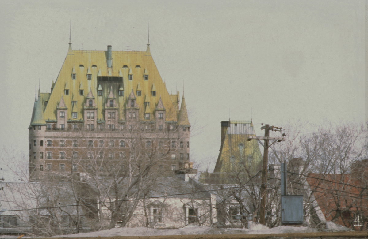 Château Frontenac, 1 rue des Carrières, Québec partie haute vue de l'ouest, Quebec City, Canada, 1981