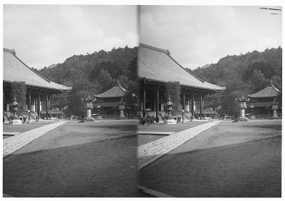 EU: Kyoto, Maruyama Park. Chion-in (17th c.) with Holy Lanterns (1913), Kyoto, 1913