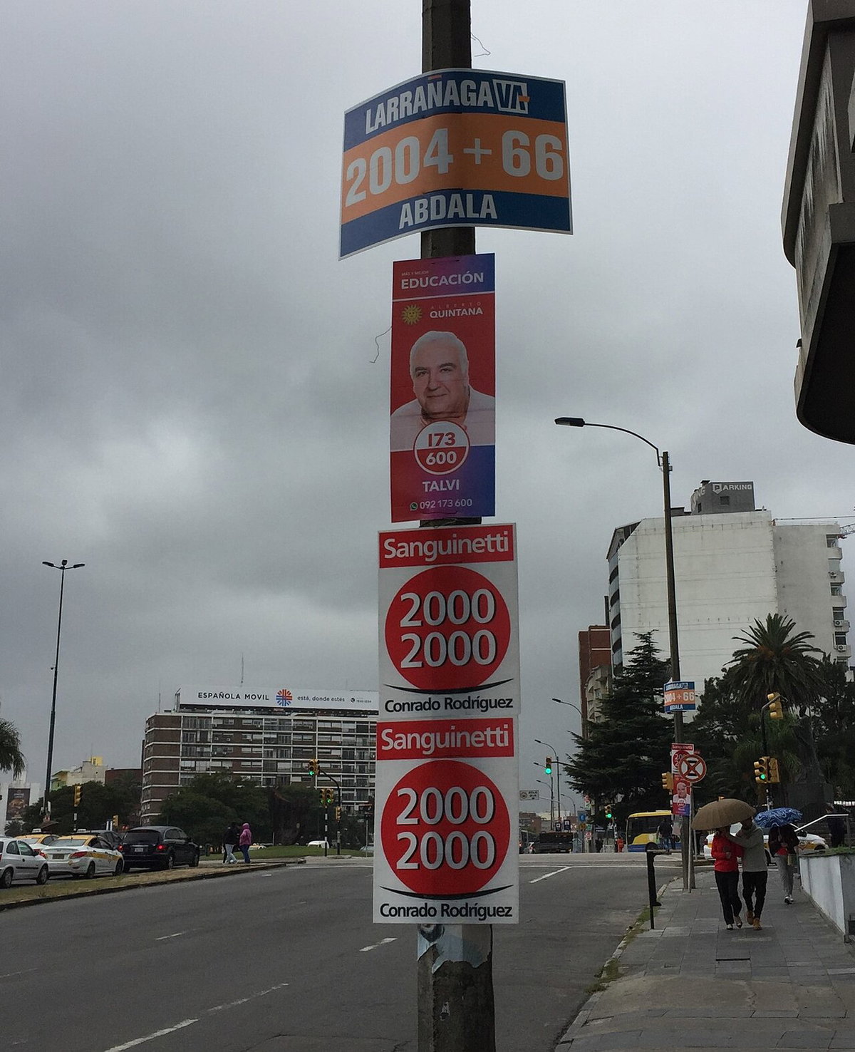 Columna carteleria, Montevideo, Uruguay, 2019