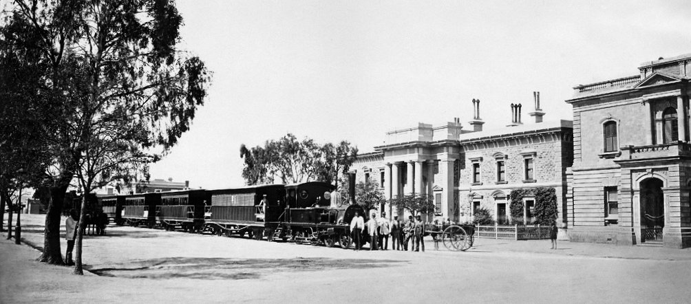 Glenelg train at King William St terminus, near sth end of Victoria Square, ca 1890 (SLSA B-1128), Adelaide, Australia, 1890