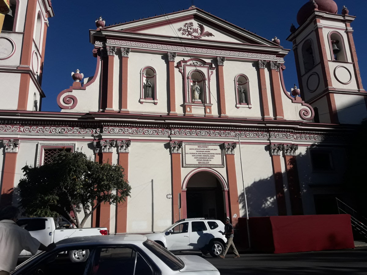 Dos torres del Hospicio, Cochabamba, Bolivia, 2018