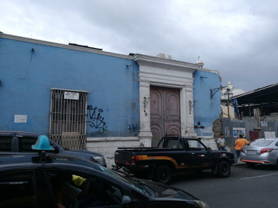 Façana d'edifici del jirón Gamarra de Trujillo, Trujillo, 2017