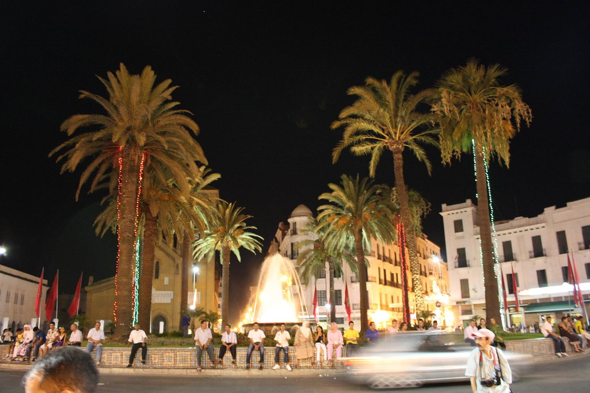Plaza de Muley el Mehdi (Tetuán) de noche, Tetouan, Morocco, 2008
