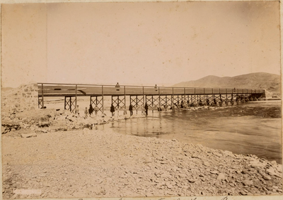 N° 301. Arequipa, Puente de hierro del Ferro-Carril a Puno, Arequipa, 1900