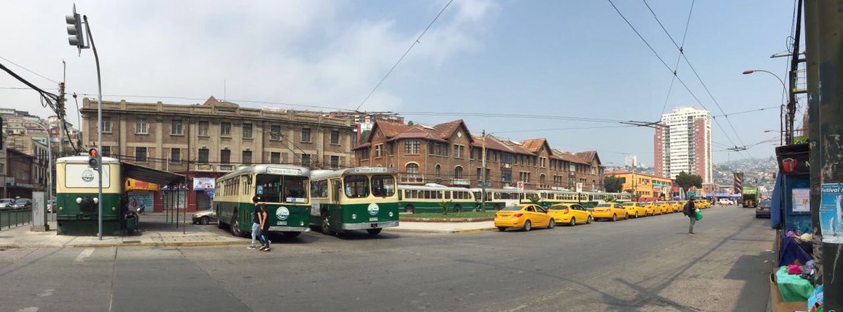 Panorama of Valparaíso's Barón terminus with many Pullman trolleybuses (2017), Valparaíso, Chile, 2017