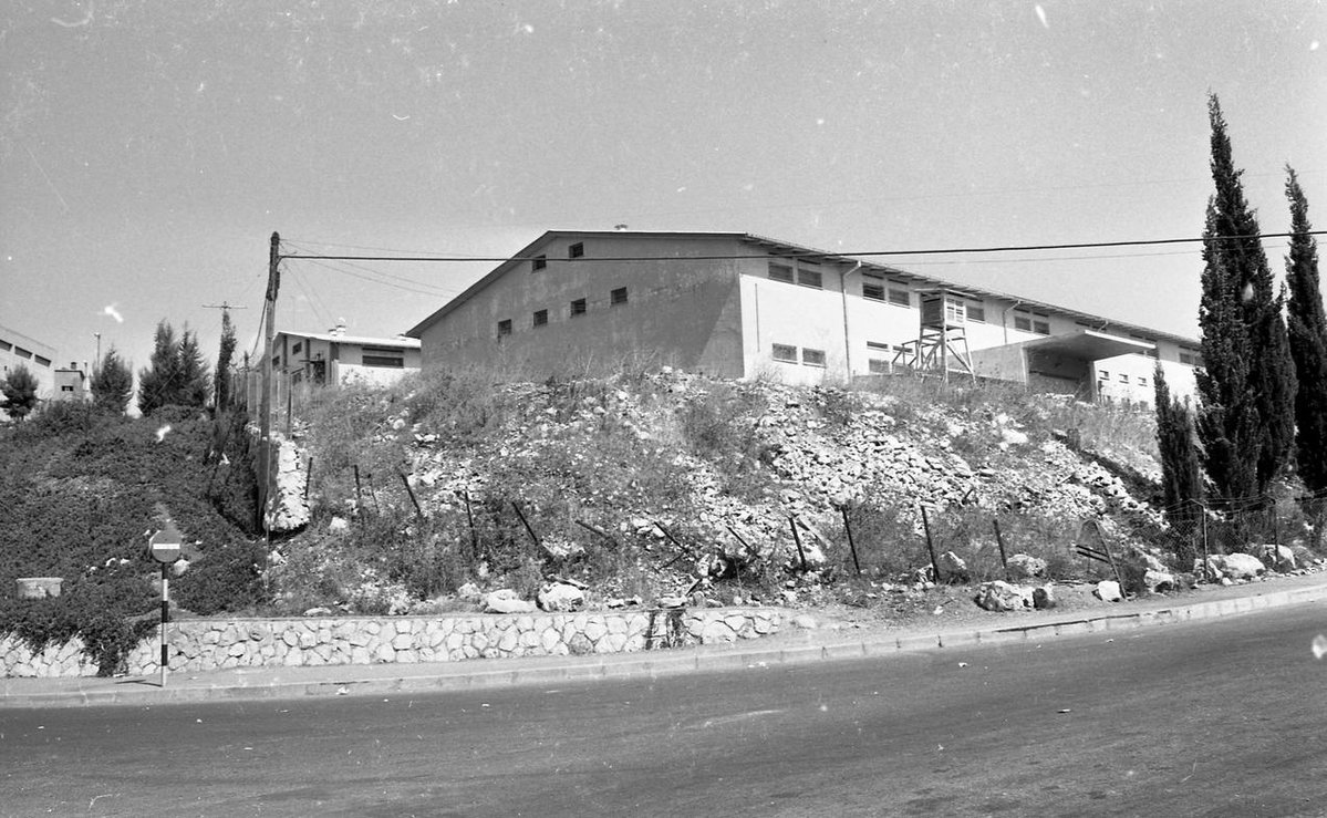 EU: Architecture in Safed - hillside street (1971), Safed, Israel, 1971
