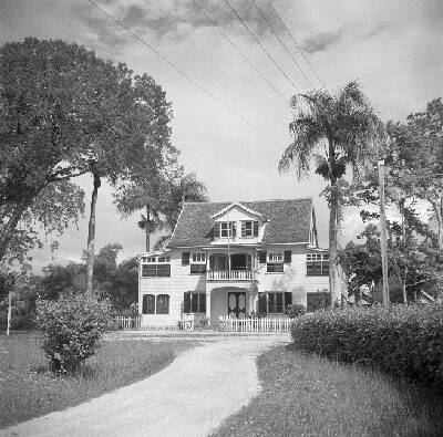 EU: De woning van de districtscommissaris van Nieuw-Amsterdam in Suriname (1947), Nieuw Amsterdam, 1947