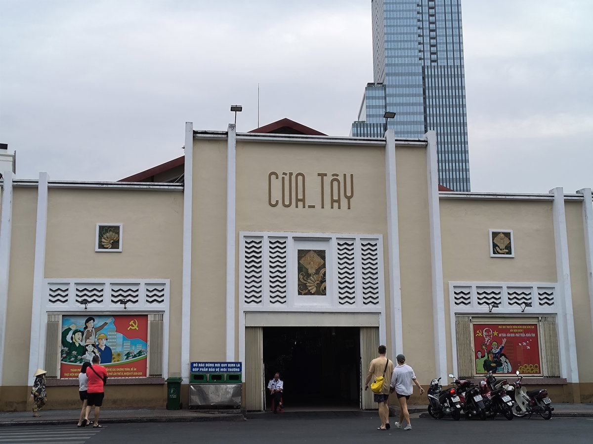Bến Thành Market (Chợ Bến Thành), Ho Chi Minh City, Vietnam, 2023