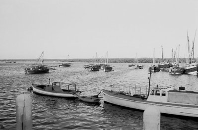 EU: Afrikaresa, Zanzibar - harbour with dhows (1961), Stone Town, 1961