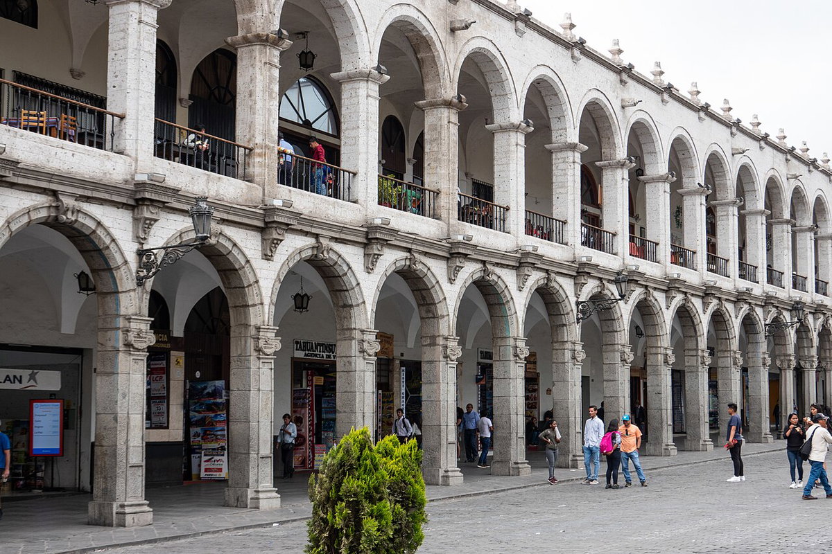 Plaza de Armas-nX-10, Arequipa, Peru, 2019
