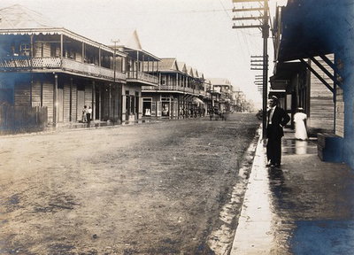 EU: Colón, Panama: Bolivar Street newly paved. Photograph, ca. (1908), Colón, 1908