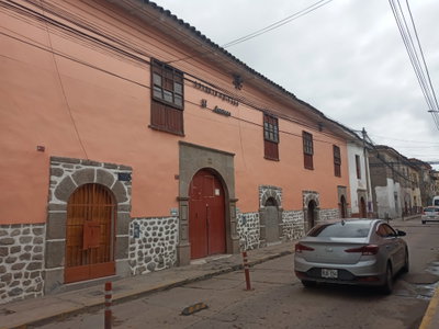 Intitución educativa sin barandas de protección contra accidentes vehiculares, Ayacucho, 2022